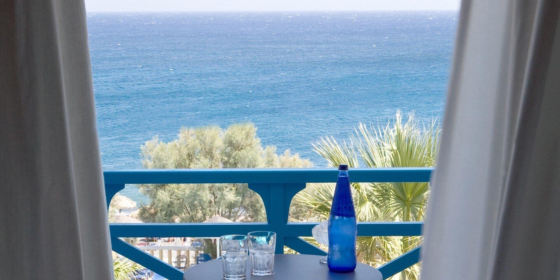 Kamari Beach Hotel エクステリア 写真