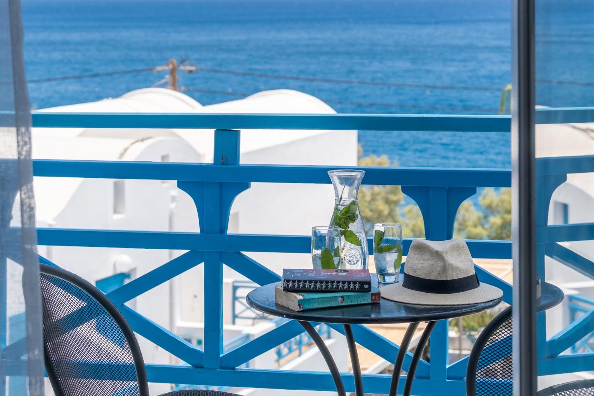 Kamari Beach Hotel エクステリア 写真